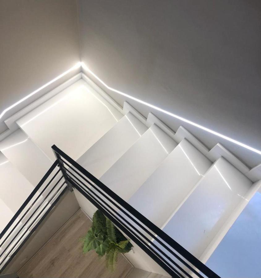 Narciso Boutique Apartment Ачиреале Экстерьер фото