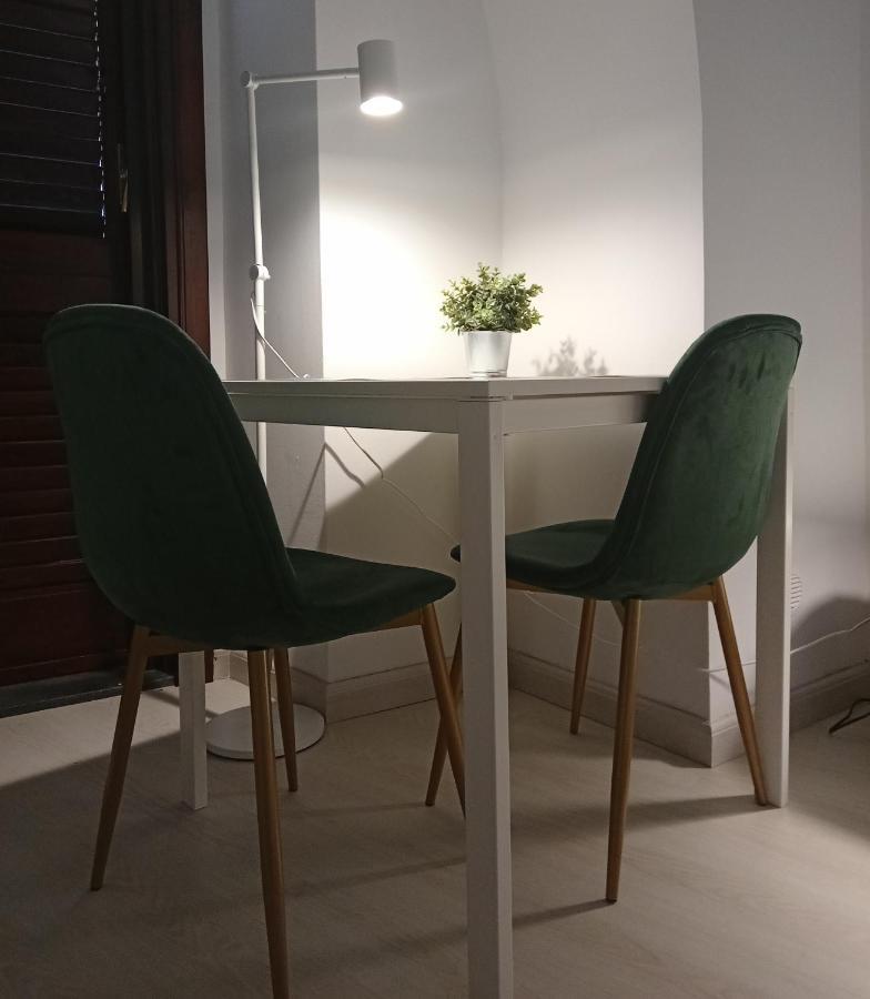 Narciso Boutique Apartment Ачиреале Экстерьер фото